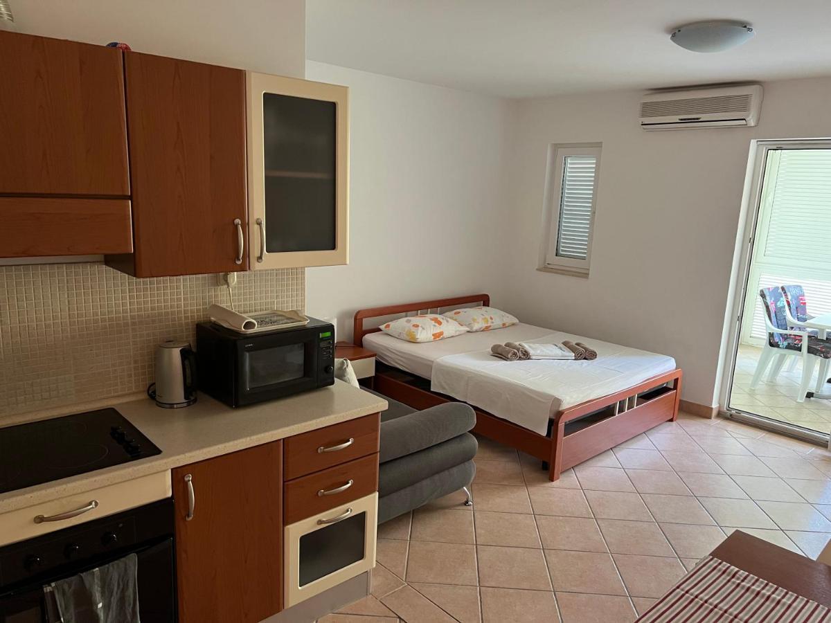 Mario Apartment Brela Luaran gambar
