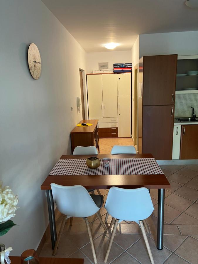Mario Apartment Brela Luaran gambar